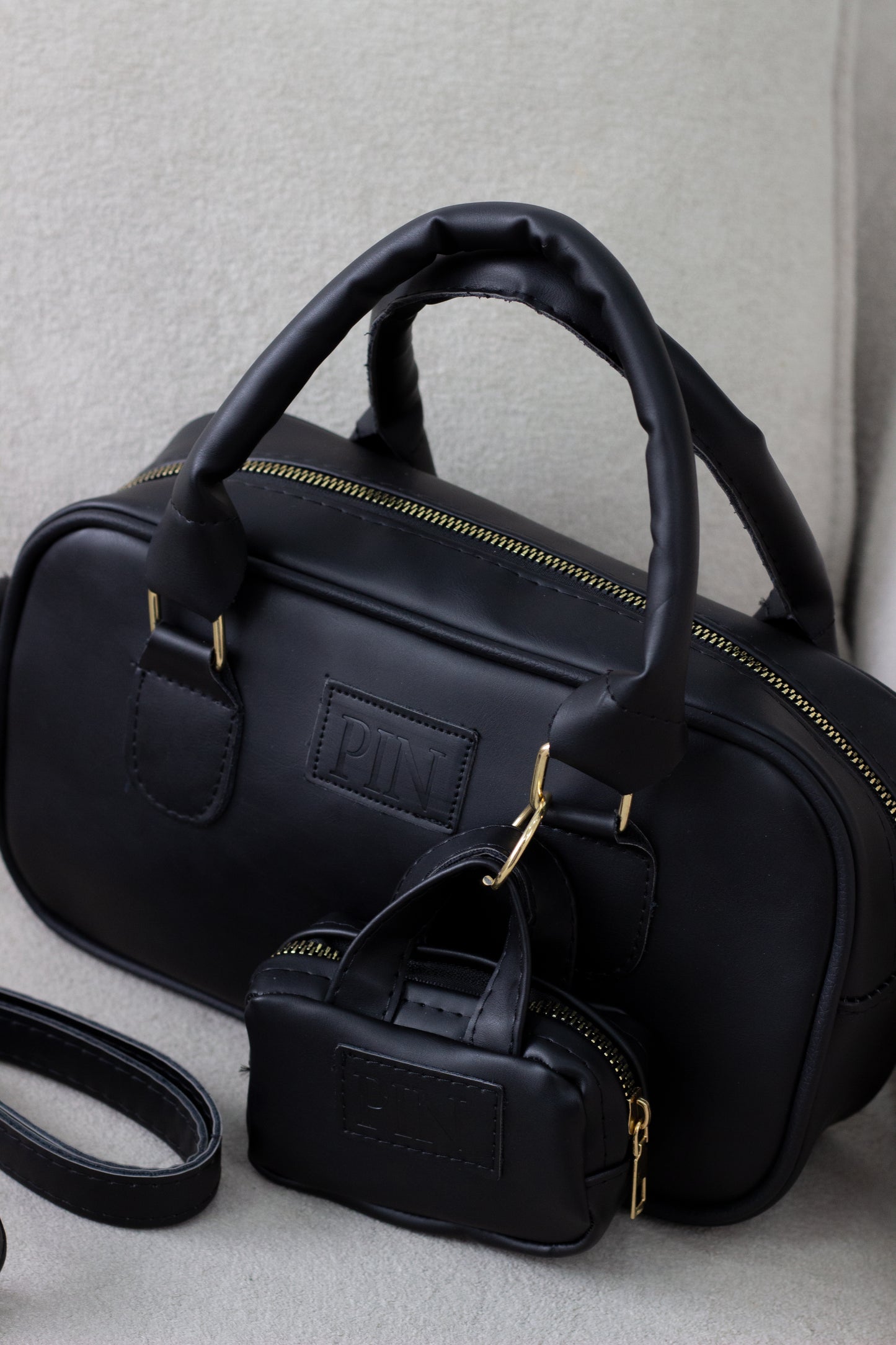 عرض خرافي sac bloom + lunette celine 2025